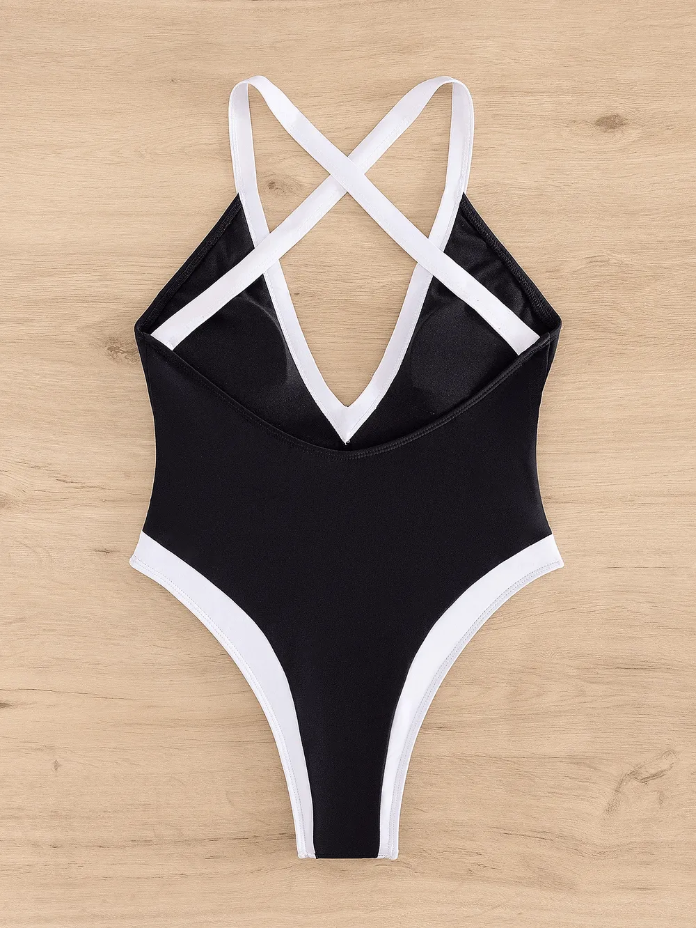 Chic Black and White One-Piece Swimsuit - SF2149